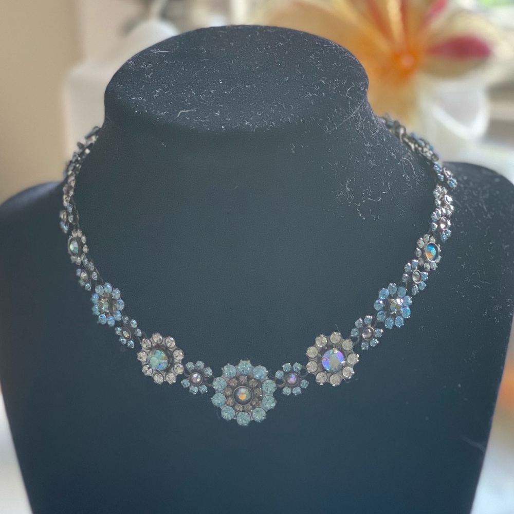 Statement necklace